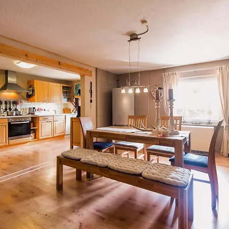 아파트 4 Sterne Mit 3 Schlafzimmern By Interhome Mensfelden