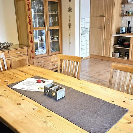 4 Sterne Mit 3 Schlafzimmern By Interhome 아파트 Mensfelden